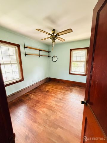 7 Winkler Road, Sayreville, NJ 08872