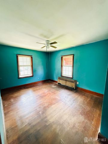 7 Winkler Road, Sayreville, NJ 08872
