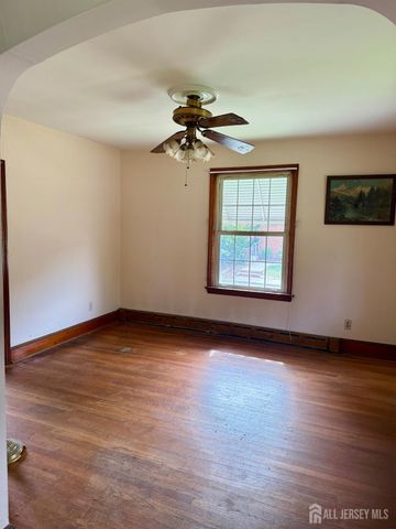 7 Winkler Road, Sayreville, NJ 08872