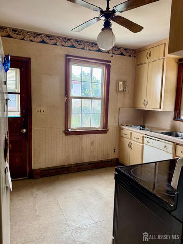 7 Winkler Road, Sayreville, NJ 08872