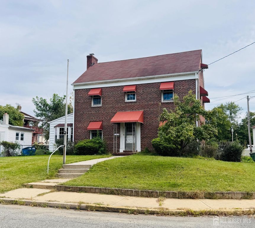 7 Winkler Road, Sayreville, NJ 08872