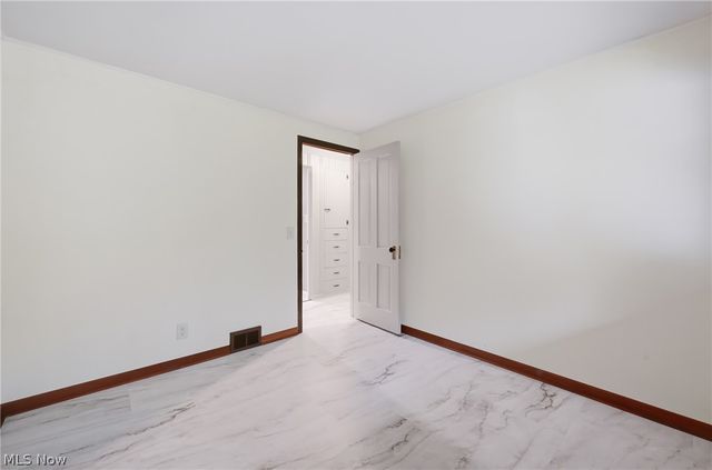 5452 W Webb Road, Youngstown, OH 44515