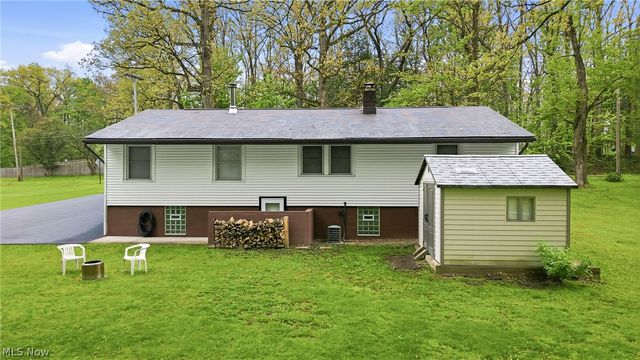5452 W Webb Road, Youngstown, OH 44515