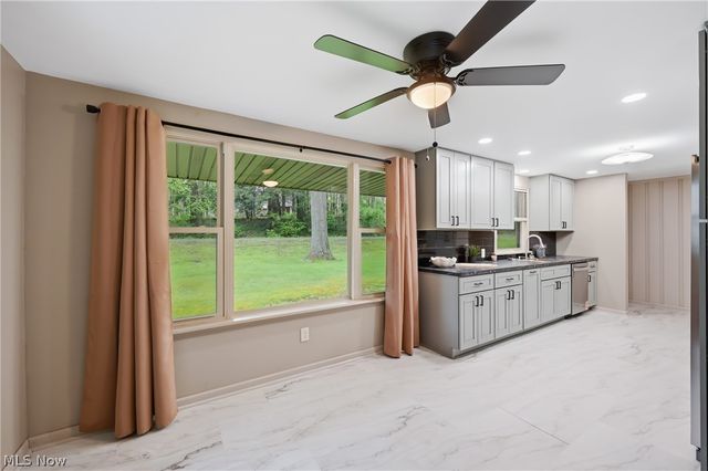 5452 W Webb Road, Youngstown, OH 44515