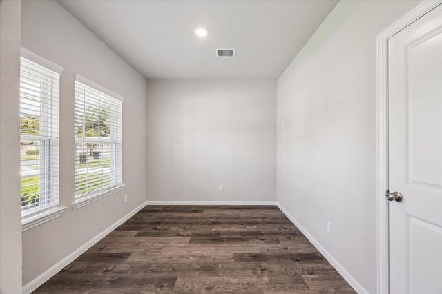 6913 Carver, Texas City, TX 77591