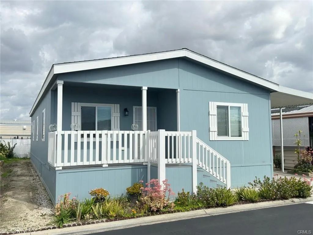 9200 Westminster 76, Westminster, CA 92683