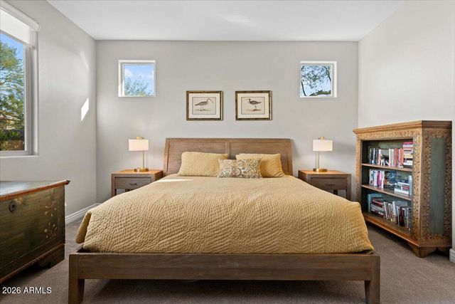 2520 W Moura Drive, Phoenix, AZ 85085