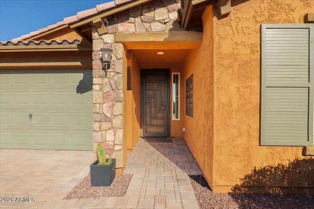 2520 W Moura Drive, Phoenix, AZ 85085