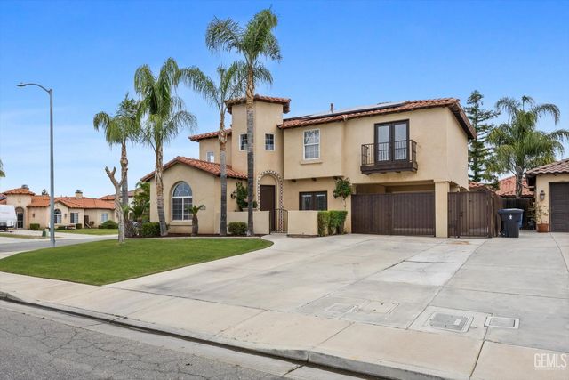 316 Solecita Way, Bakersfield, CA 93314