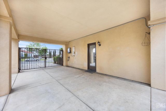 316 Solecita Way, Bakersfield, CA 93314