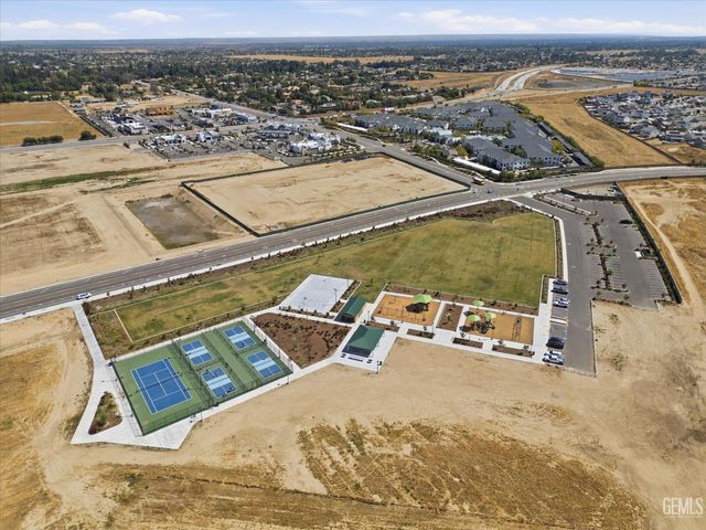 316 Solecita Way, Bakersfield, CA 93314