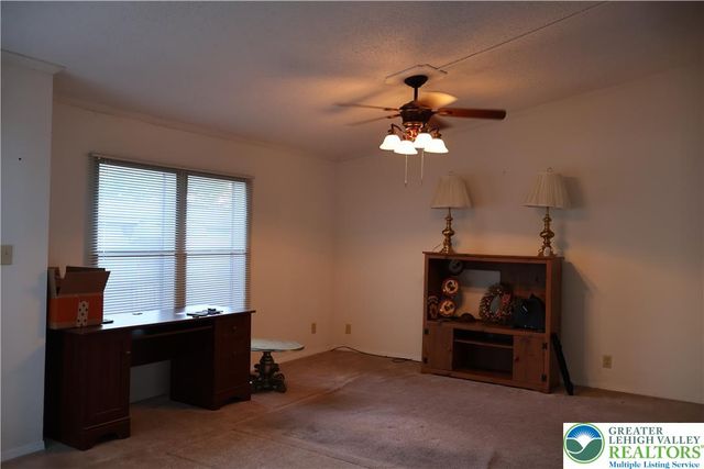6 Springridge Road, Bath Boro, PA 18014