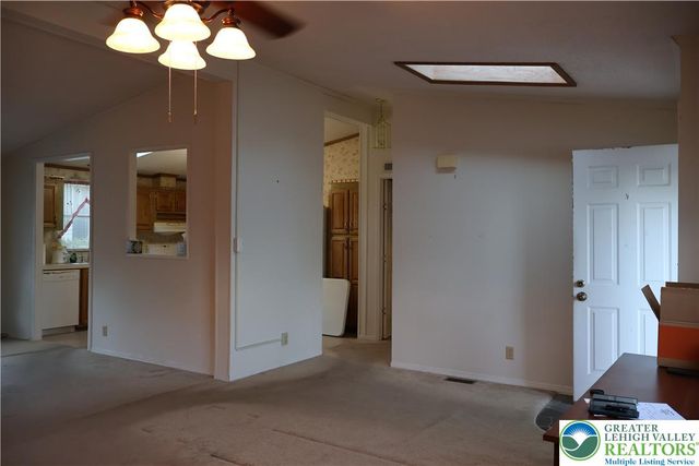 6 Springridge Road, Bath Boro, PA 18014