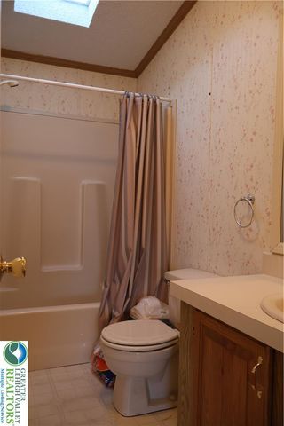 6 Springridge Road, Bath Boro, PA 18014