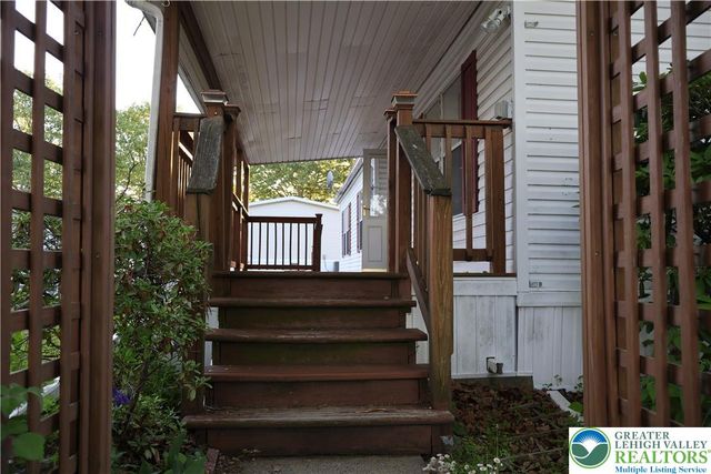 6 Springridge Road, Bath Boro, PA 18014
