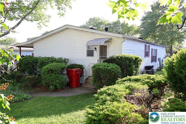 6 Springridge Road, Bath Boro, PA 18014