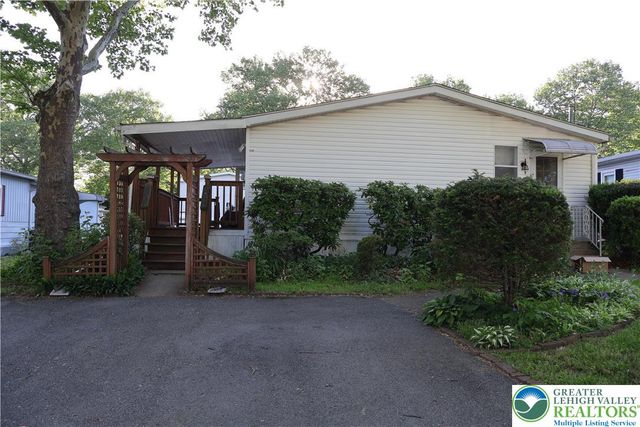 6 Springridge Road, Bath Boro, PA 18014