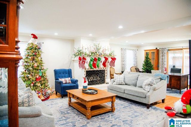 1822 PLEASANT RIDGE DRIVE, Sylacauga, AL 35150