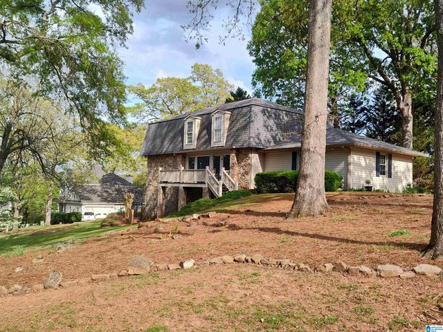 1822 PLEASANT RIDGE DRIVE, Sylacauga, AL 35150
