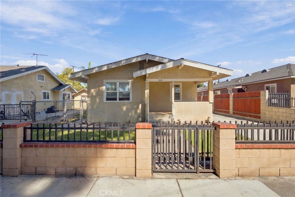 1019 W Pine Street, Santa Ana, CA 92703 — photo 2