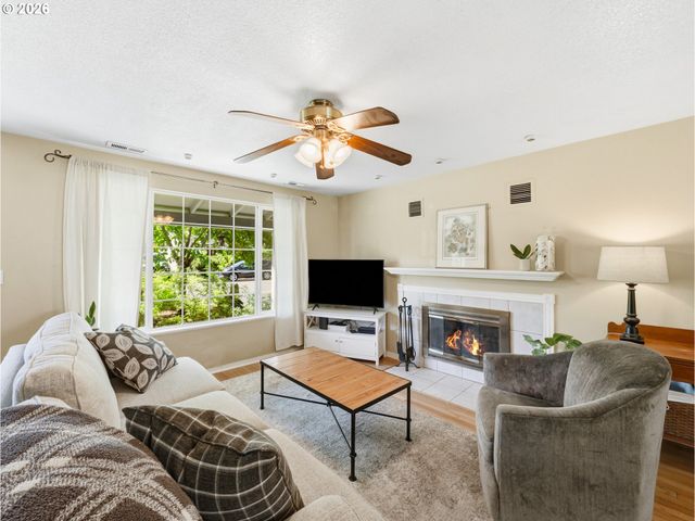 13467 Sw DEVONSHIRE Dr, Beaverton, OR 97005