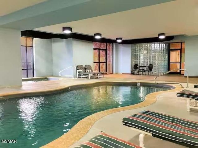 442 Big Bear Way, Pigeon Forge, TN 37863