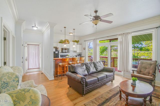 442 Big Bear Way, Pigeon Forge, TN 37863