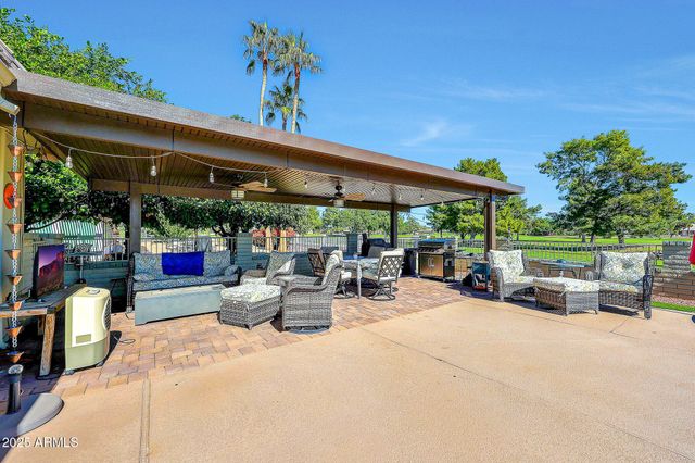 17427 N LINDGREN Avenue, Sun City, AZ 85373