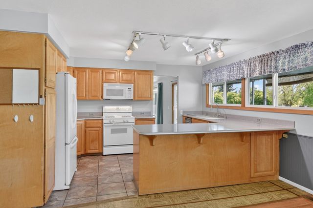 4107 N Herald Rd, Spokane, WA 99206