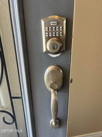 7553 RED CEDAR Drive, El Paso, TX 79911