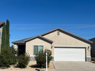 7553 RED CEDAR Drive, El Paso, TX 79911