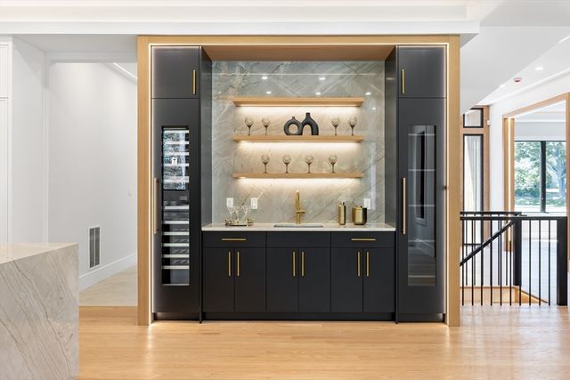 52 Hancock Street, Needham, MA 02492