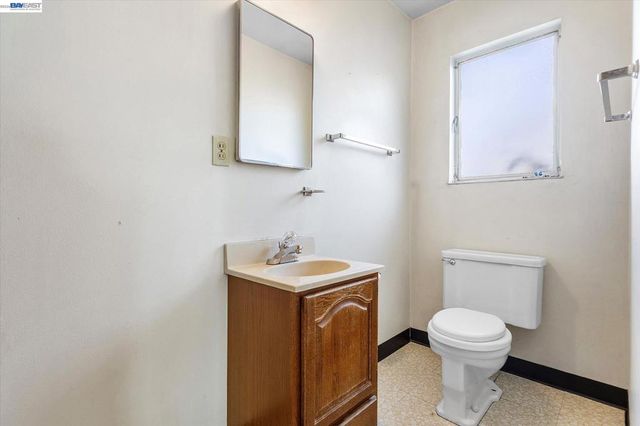 26350 Stryker St, Hayward, CA 94545
