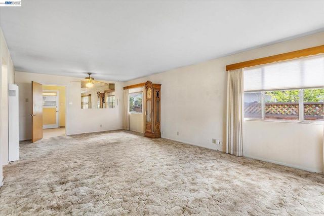 26350 Stryker St, Hayward, CA 94545
