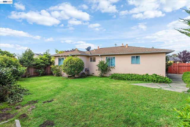 26350 Stryker St, Hayward, CA 94545