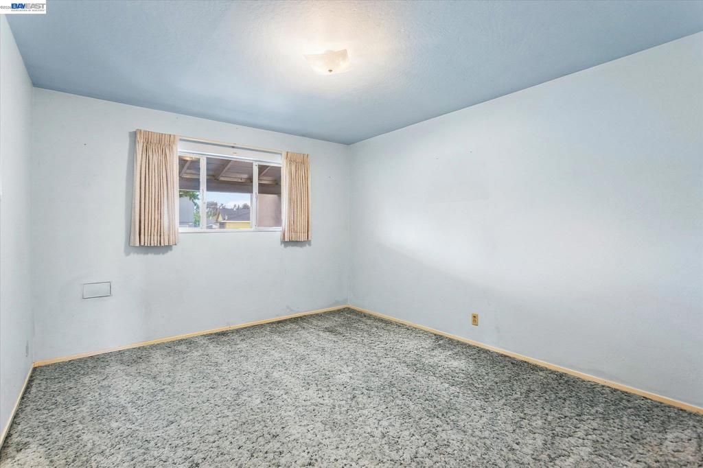 Image 27 of property listing at 26350 Stryker St, Hayward, CA 94545