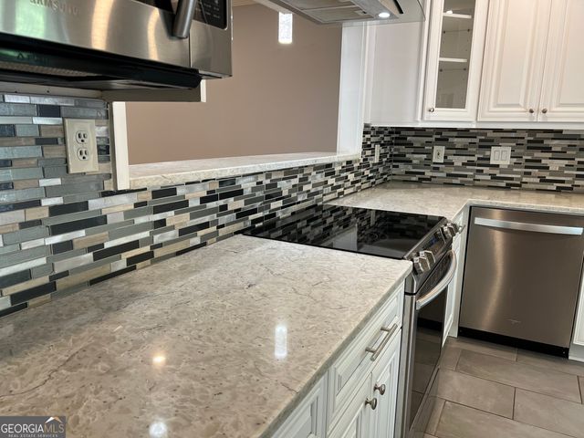 2380 Newport Landing, Alpharetta, GA 30009