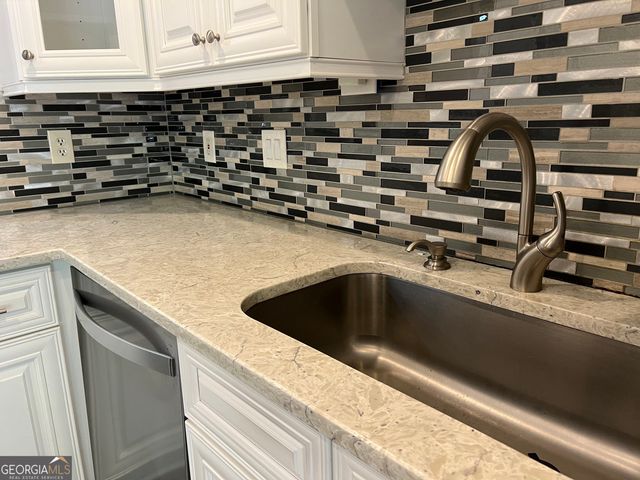 2380 Newport Landing, Alpharetta, GA 30009