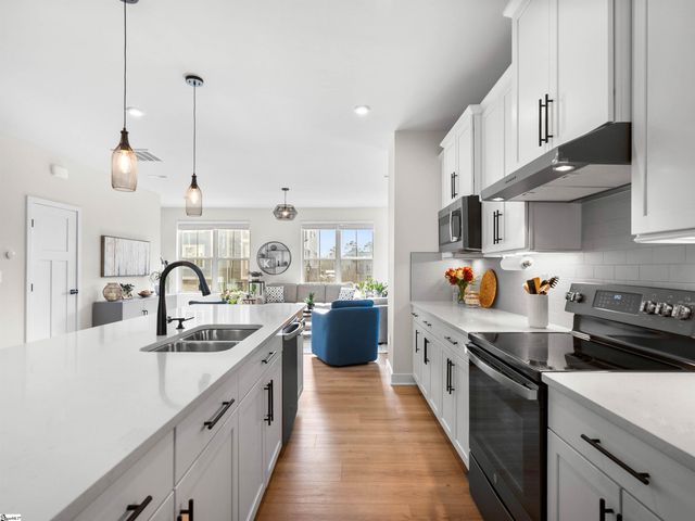 14 Questover Drive, Greenville, SC 29607