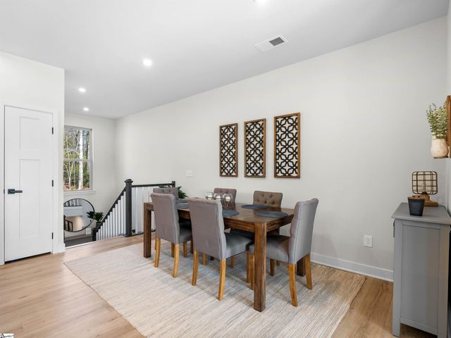 14 Questover Drive, Greenville, SC 29607