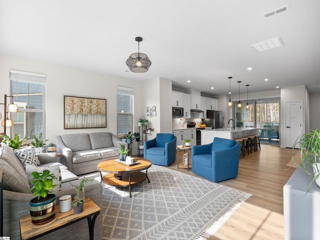 14 Questover Drive, Greenville, SC 29607