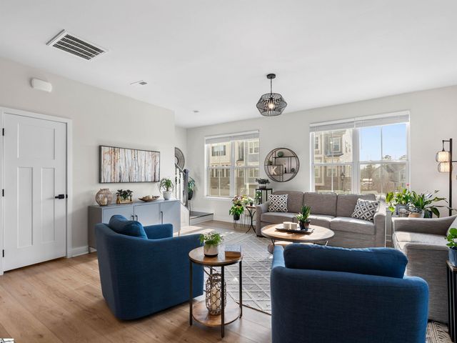 14 Questover Drive, Greenville, SC 29607