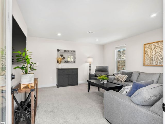 14 Questover Drive, Greenville, SC 29607