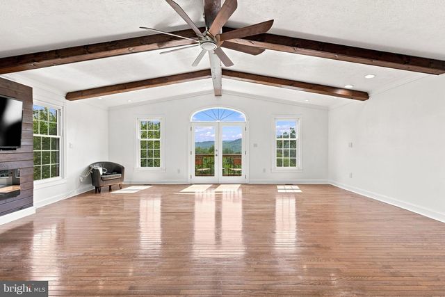 149 KING DAVID DR, Linden, VA 22642