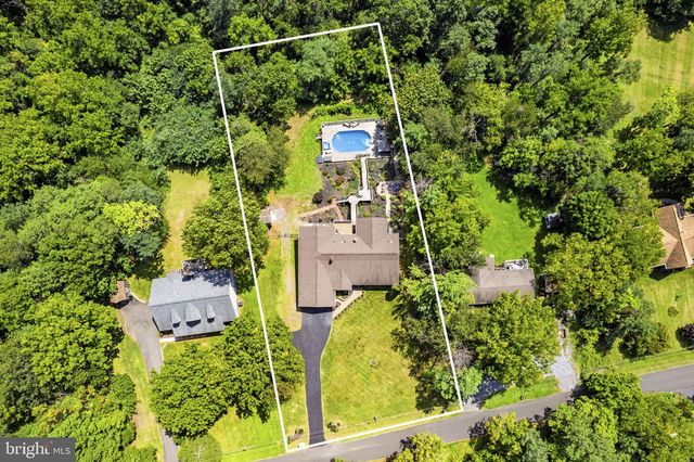 149 KING DAVID DR, Linden, VA 22642