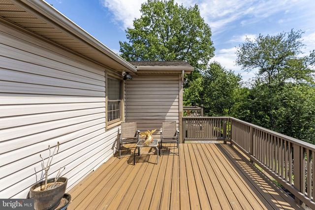 149 KING DAVID DR, Linden, VA 22642