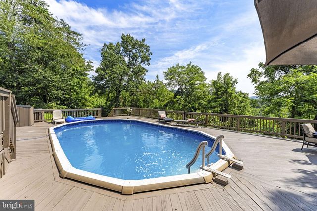 149 KING DAVID DR, Linden, VA 22642