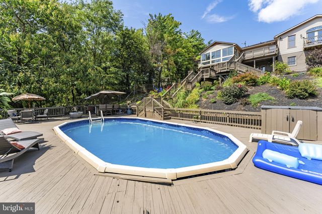 149 KING DAVID DR, Linden, VA 22642