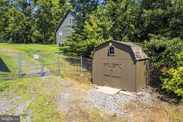 149 KING DAVID DR, Linden, VA 22642