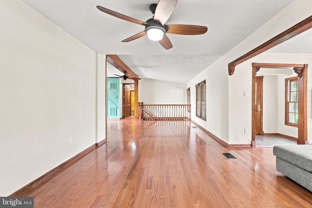149 KING DAVID DR, Linden, VA 22642